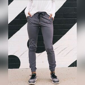 Zyia 🌙 Gray Peak Zipper Joggers Long  Women Pants Sz XL Like New